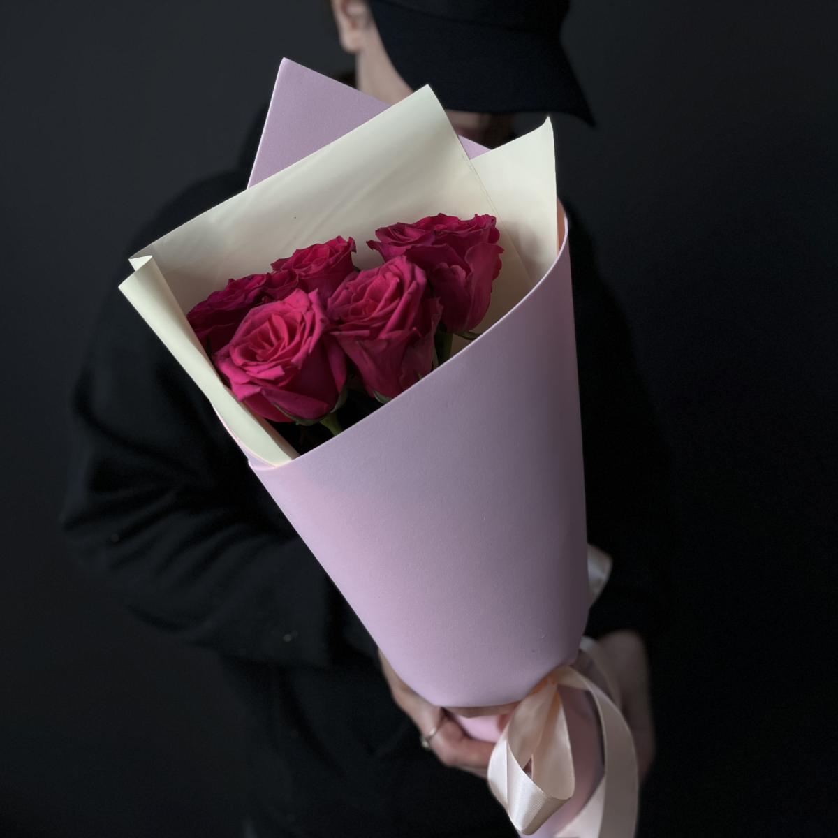 Композиция из розовых роз 40 см