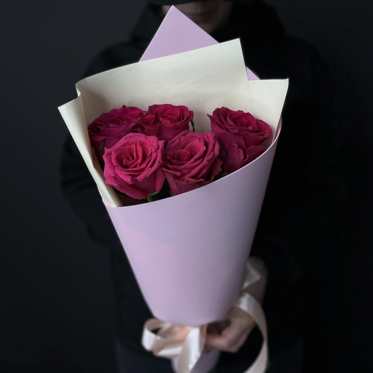 Композиция из розовых роз 40 см